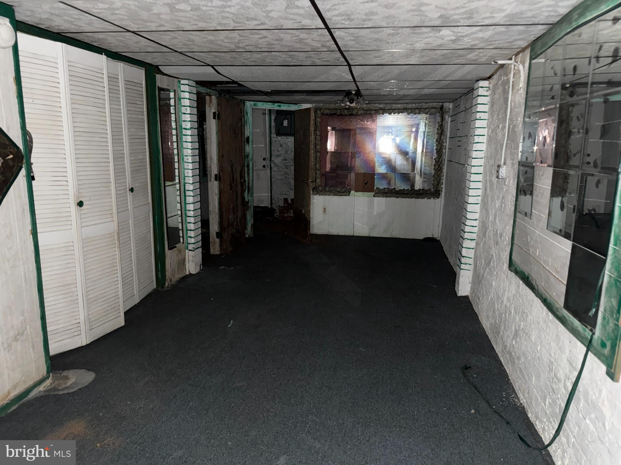 WEST FOREST PARK - Residential