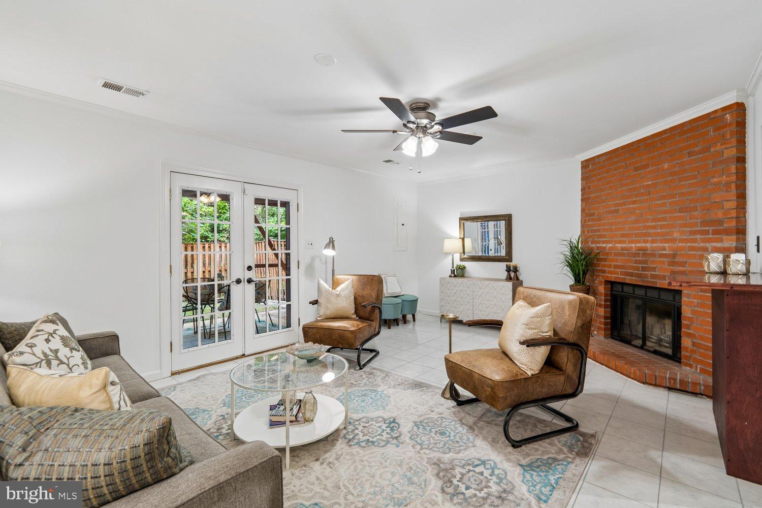 5914 LANGTON DRIVE