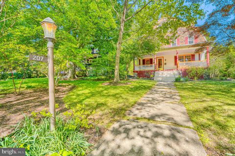 Tiny photo for 207 Hawthorne Road, BALTIMORE, MD 21210 (MLS # MDBA2211768)