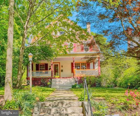 Tiny photo for 207 Hawthorne Road, BALTIMORE, MD 21210 (MLS # MDBA2211768)