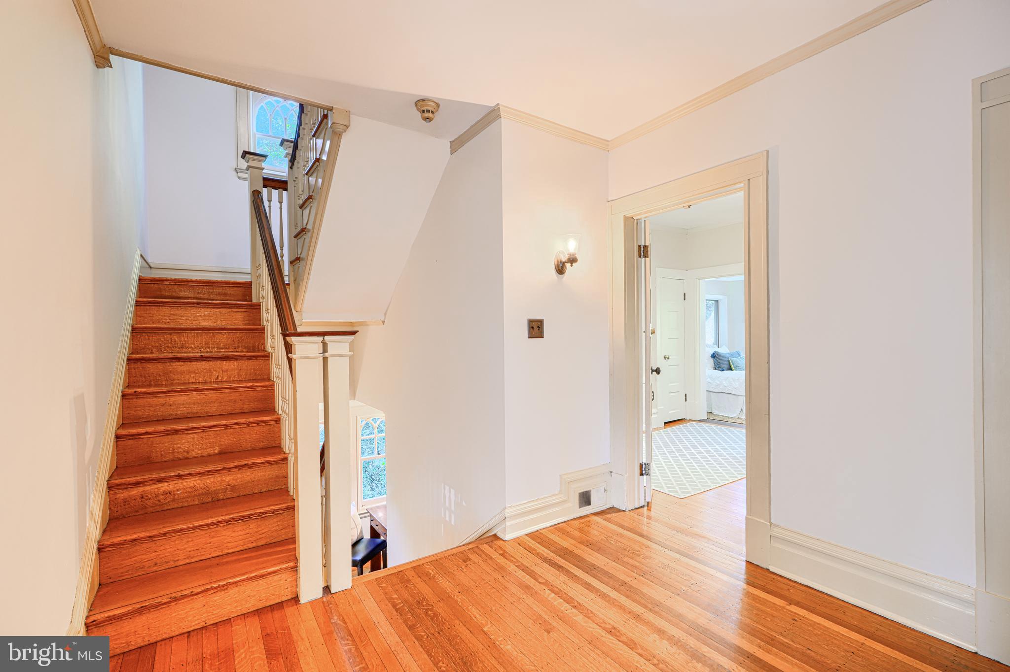 ROLAND PARK - Residential