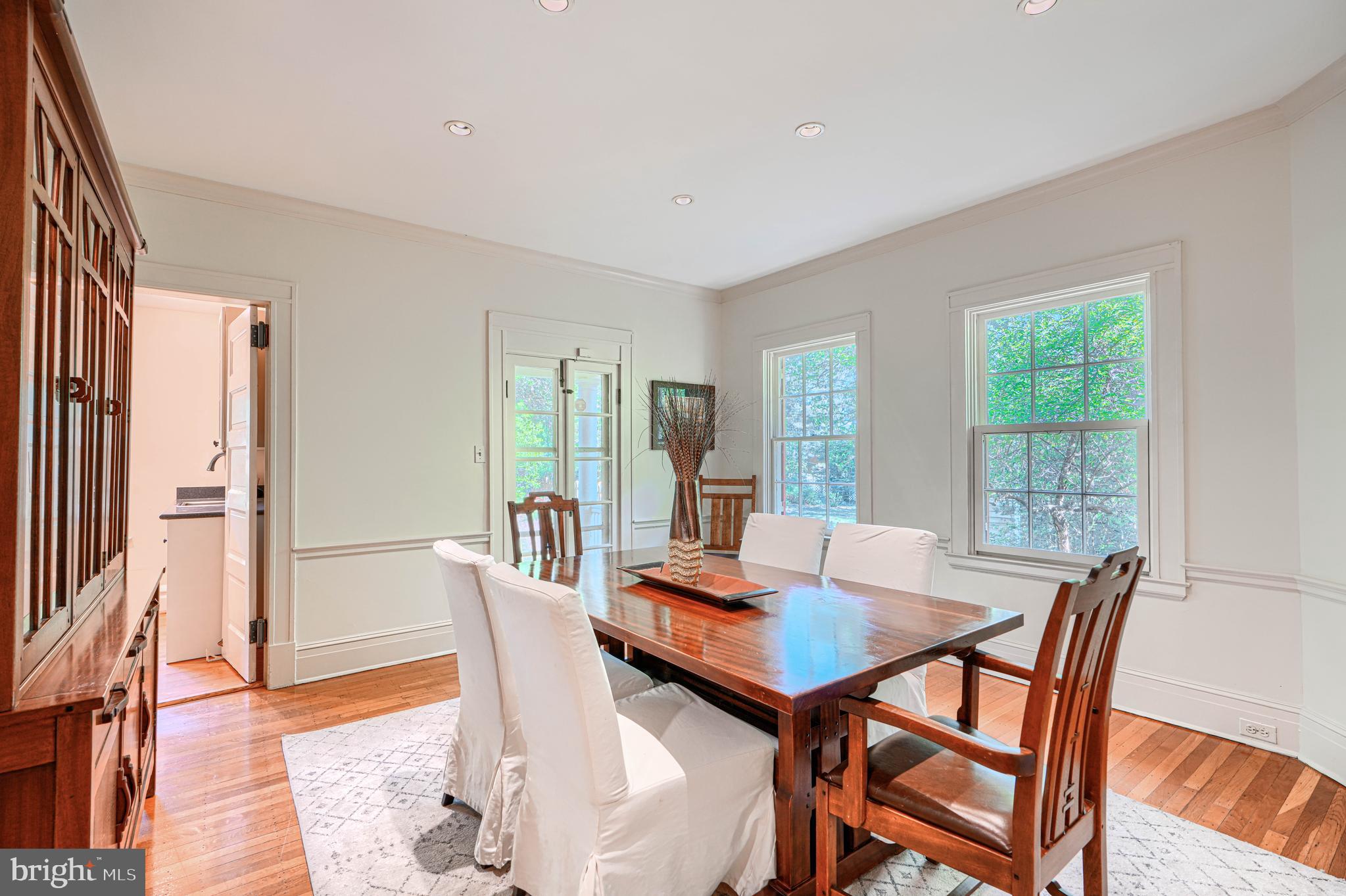 ROLAND PARK - Residential