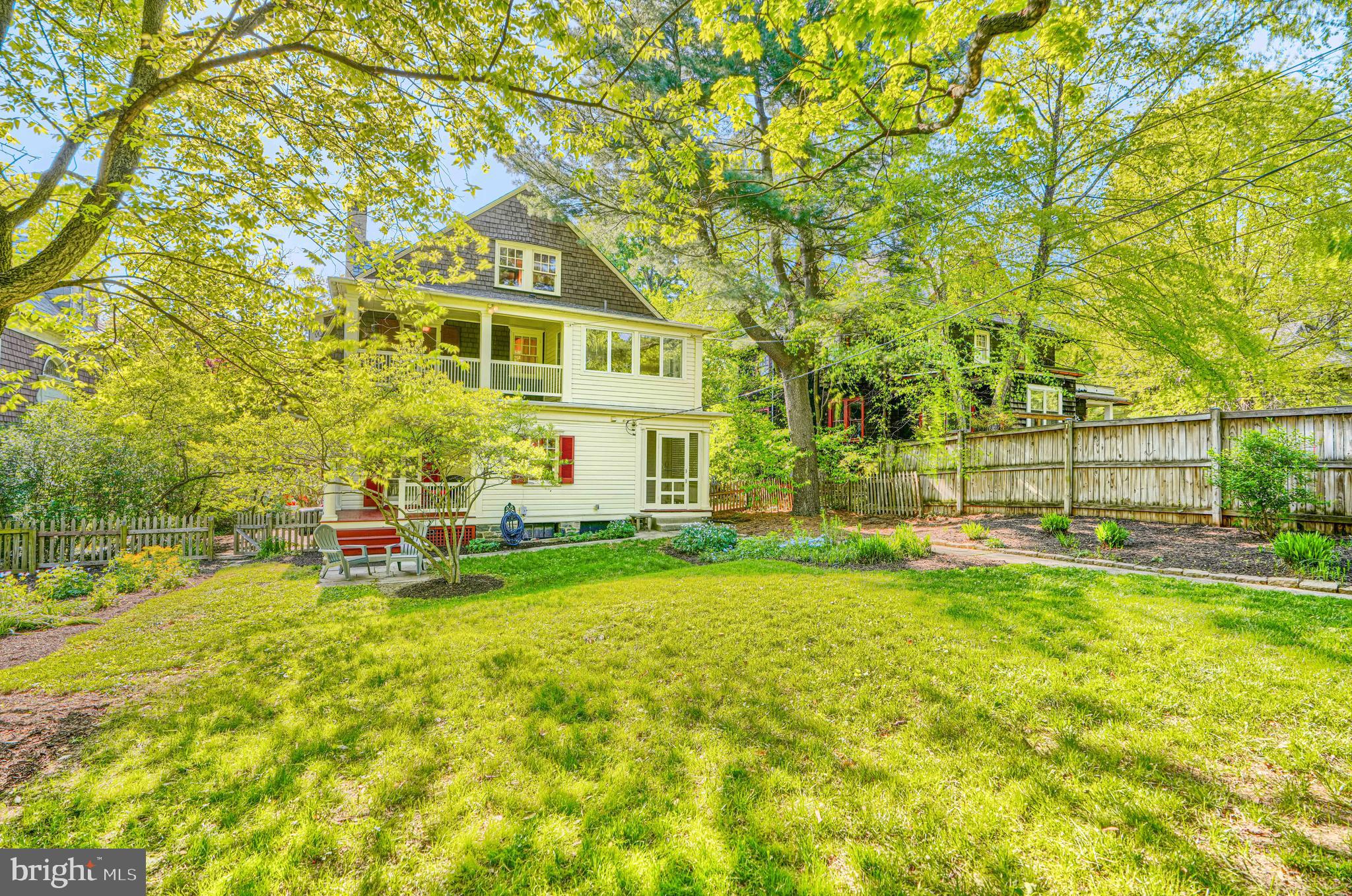 ROLAND PARK - Residential