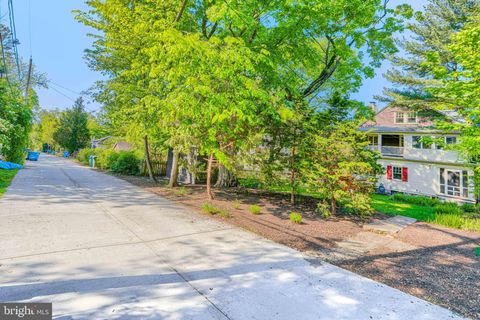 Tiny photo for 207 Hawthorne Road, BALTIMORE, MD 21210 (MLS # MDBA2211768)