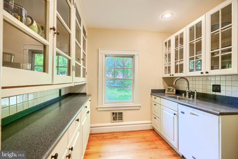 Tiny photo for 207 Hawthorne Road, BALTIMORE, MD 21210 (MLS # MDBA2211768)