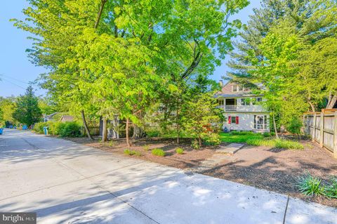 Tiny photo for 207 Hawthorne Road, BALTIMORE, MD 21210 (MLS # MDBA2211768)