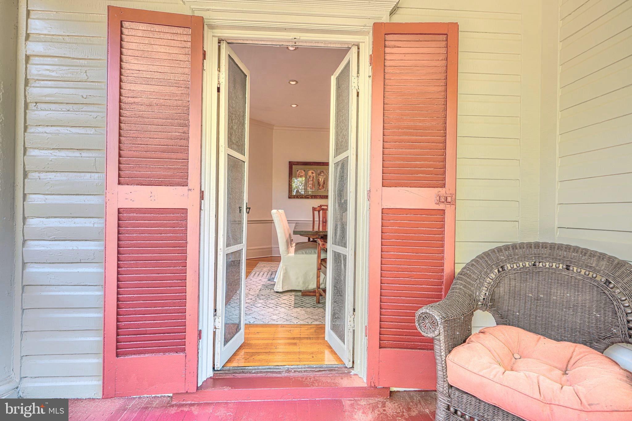 ROLAND PARK - Residential