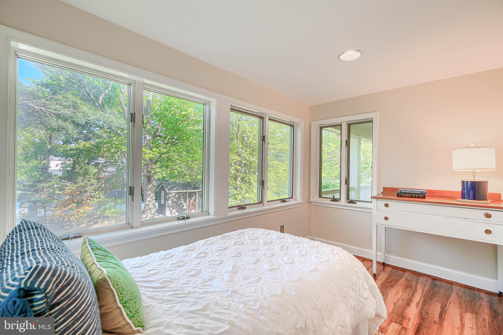 ROLAND PARK - Residential