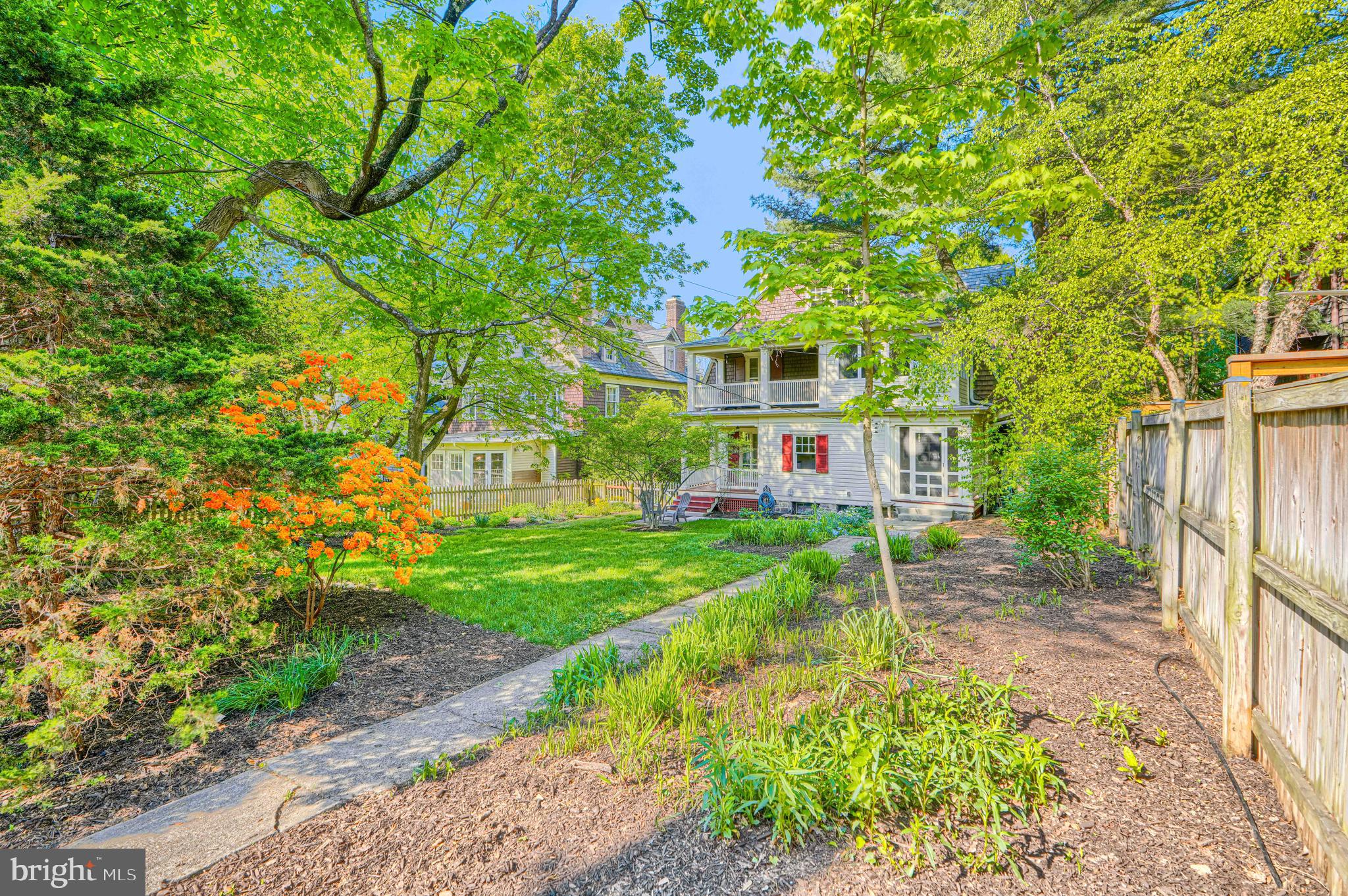 ROLAND PARK - Residential