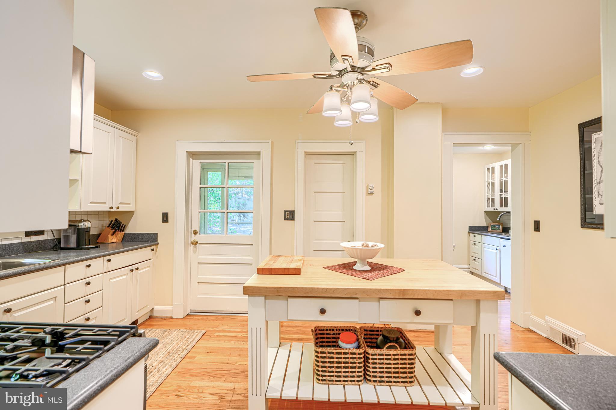 ROLAND PARK - Residential