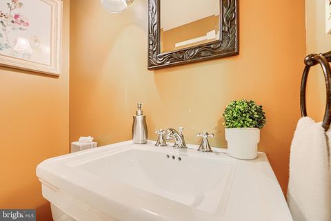 Tiny photo for 207 Hawthorne Road, BALTIMORE, MD 21210 (MLS # MDBA2211768)