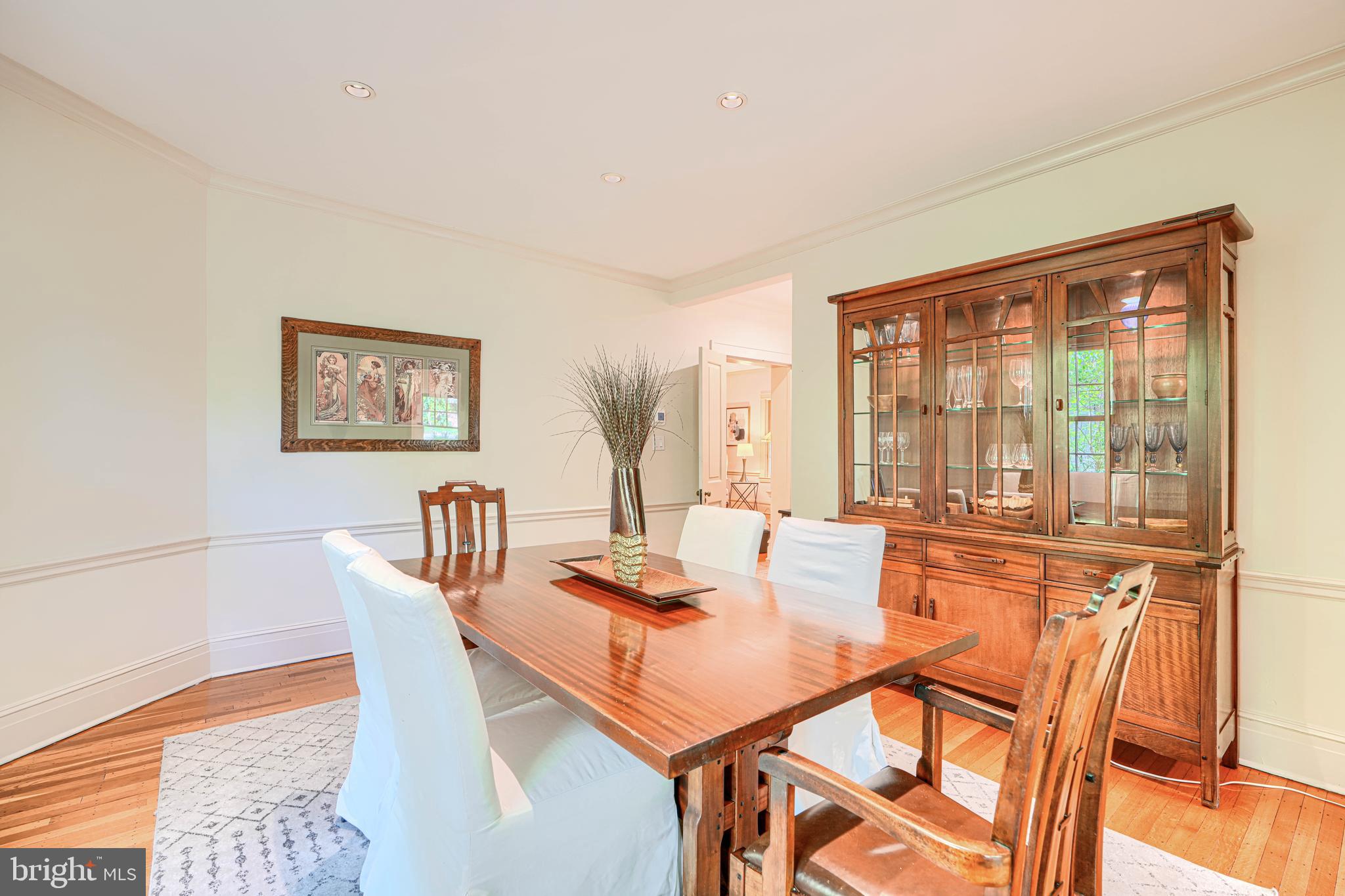 ROLAND PARK - Residential