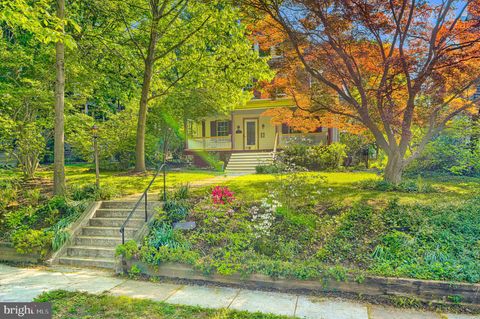 Tiny photo for 207 Hawthorne Road, BALTIMORE, MD 21210 (MLS # MDBA2211768)