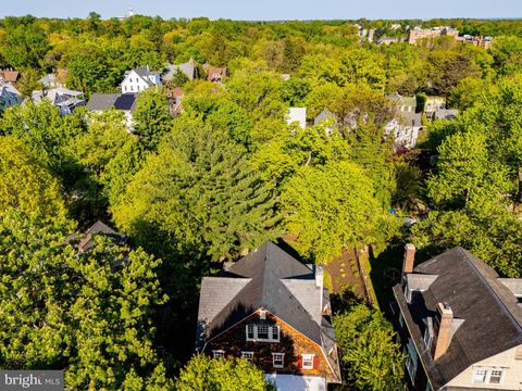 Tiny photo for 207 Hawthorne Road, BALTIMORE, MD 21210 (MLS # MDBA2211768)