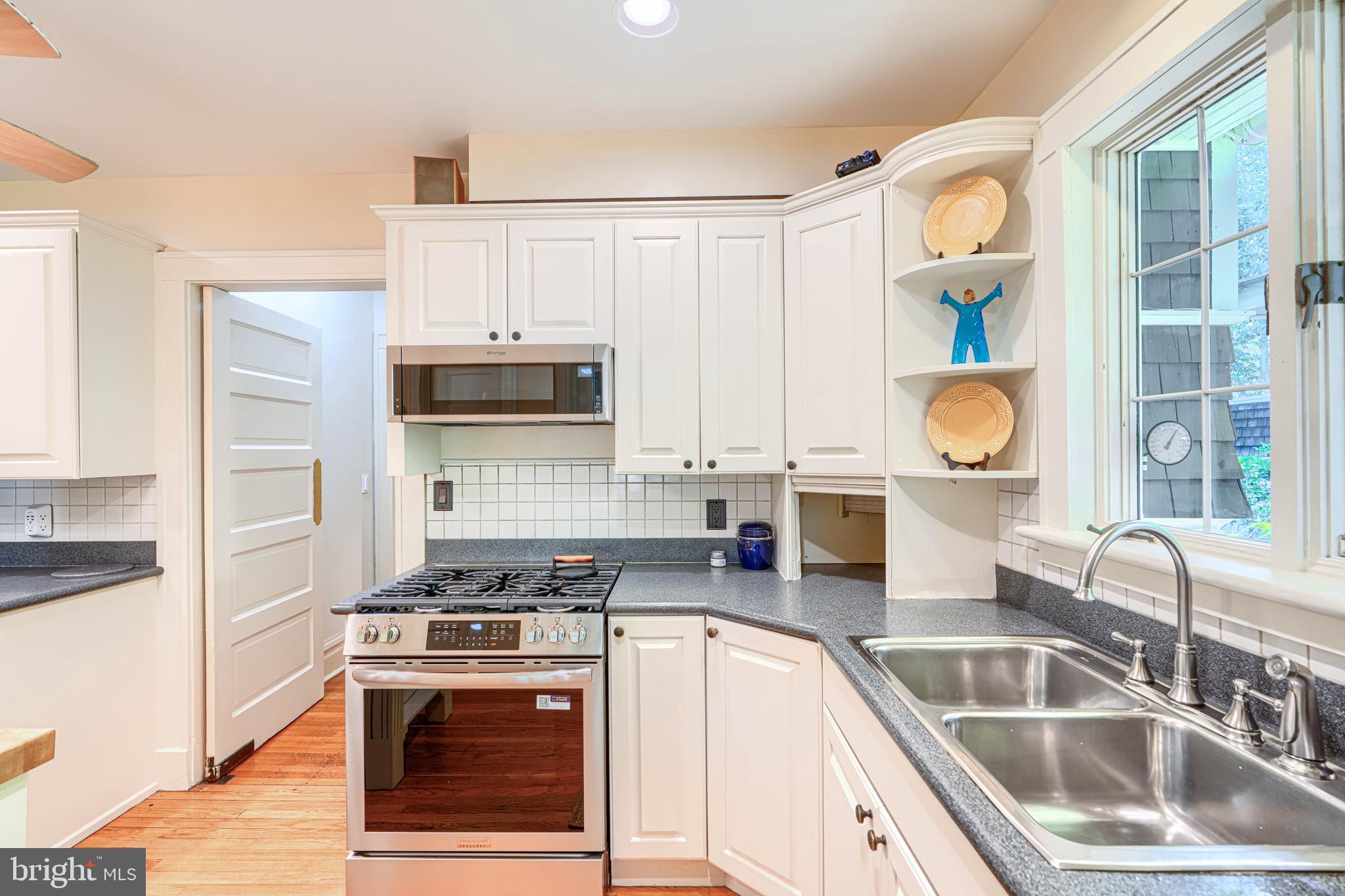 ROLAND PARK - Residential