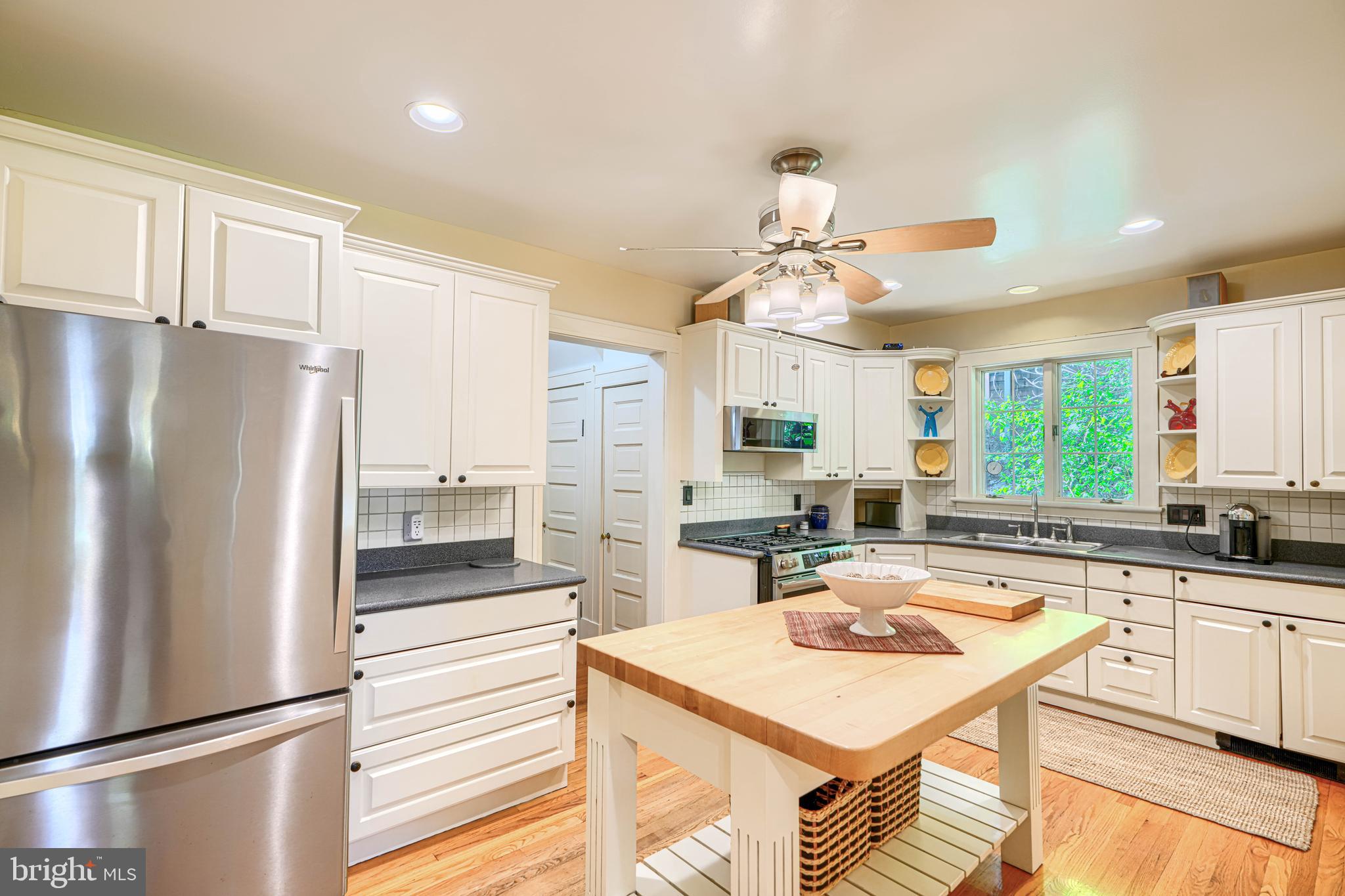 ROLAND PARK - Residential