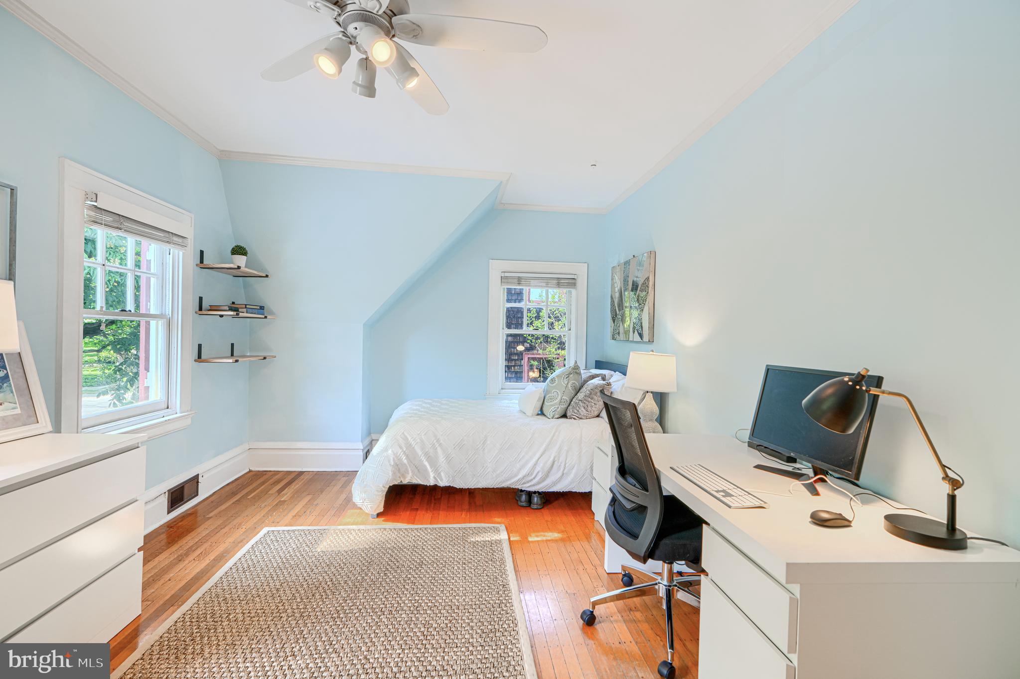 ROLAND PARK - Residential