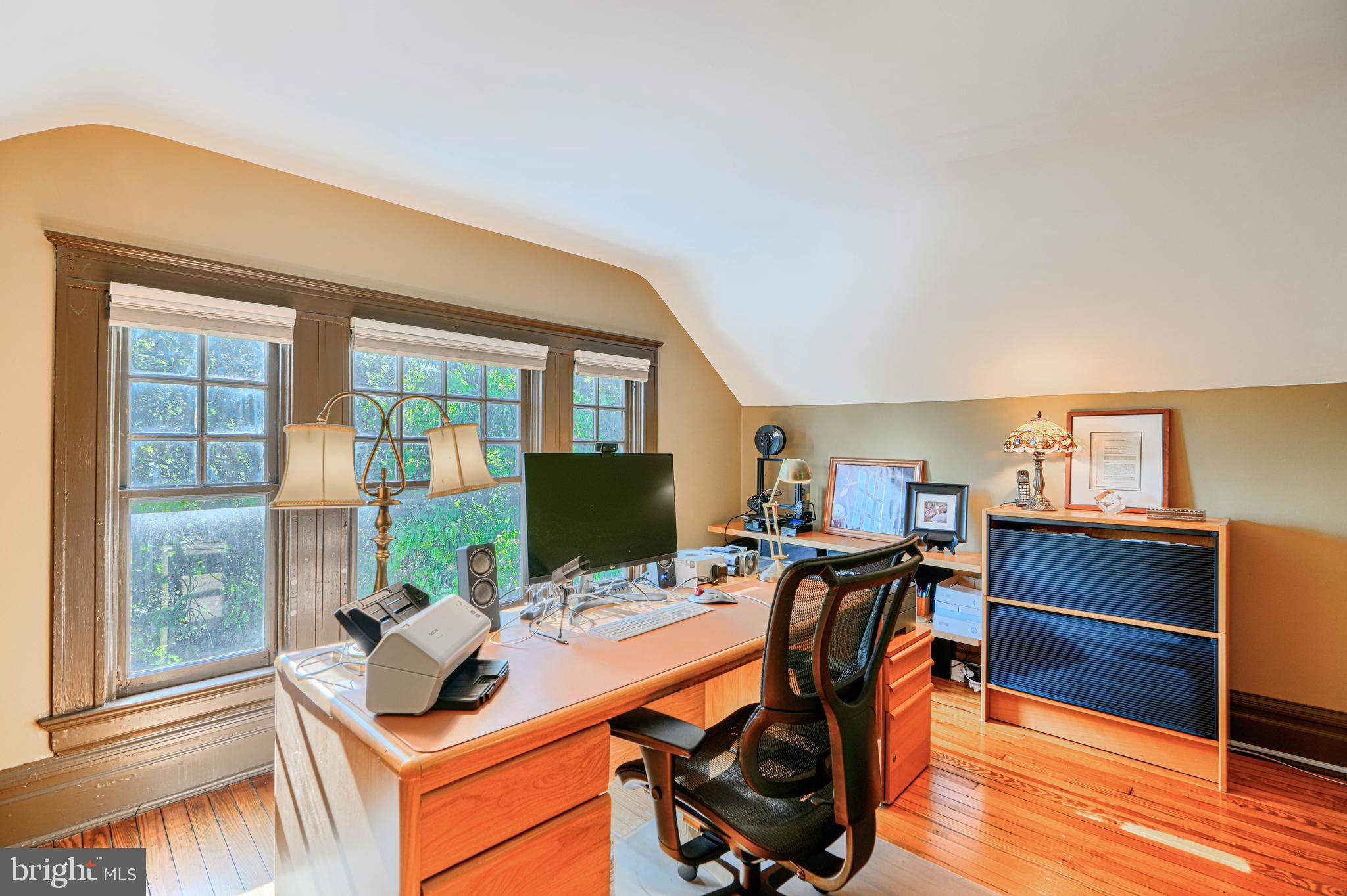 ROLAND PARK - Residential