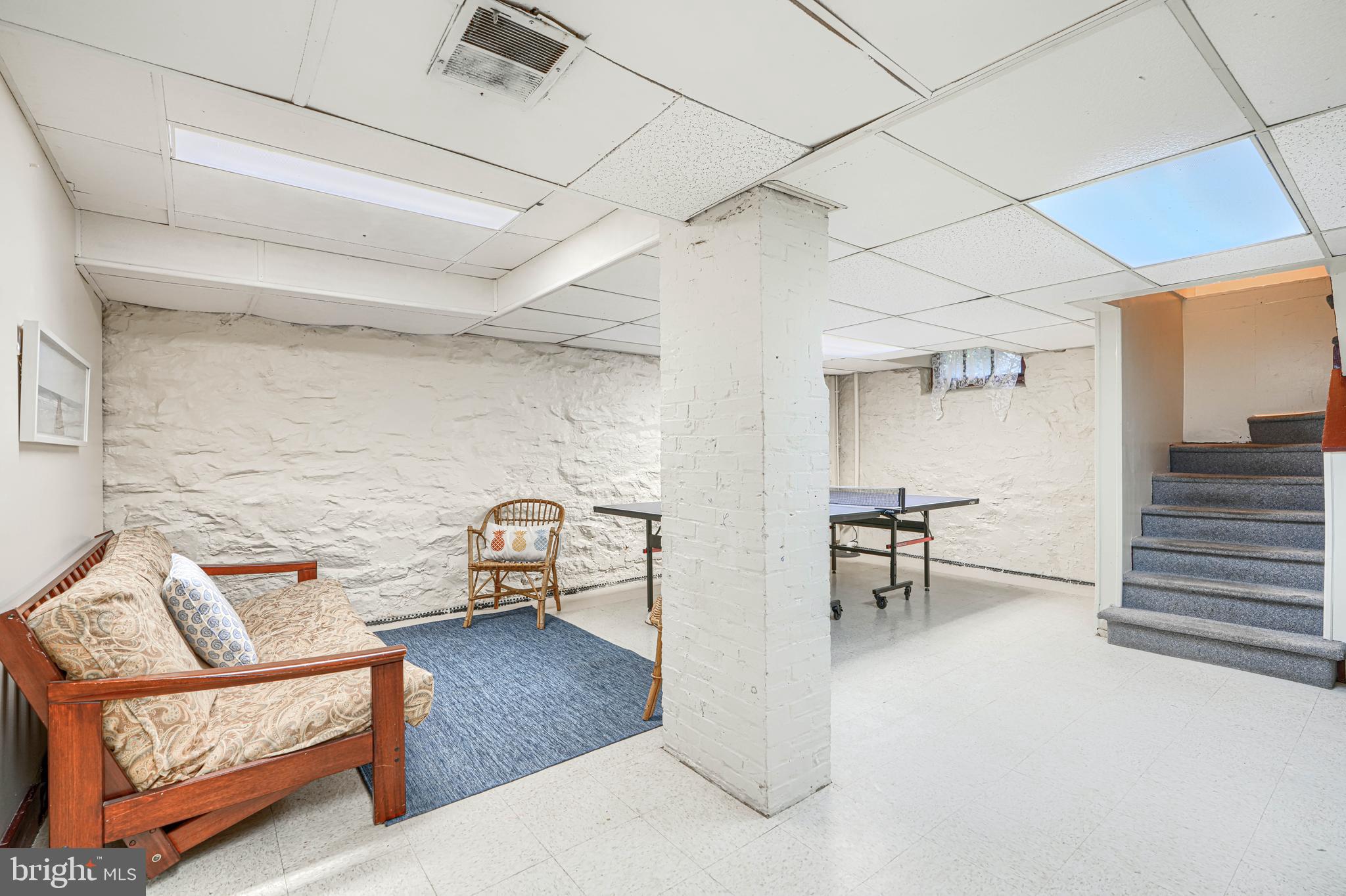 ROLAND PARK - Residential