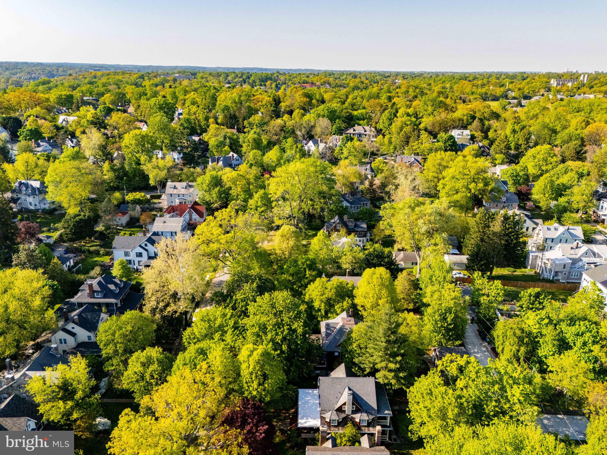 ROLAND PARK - Residential