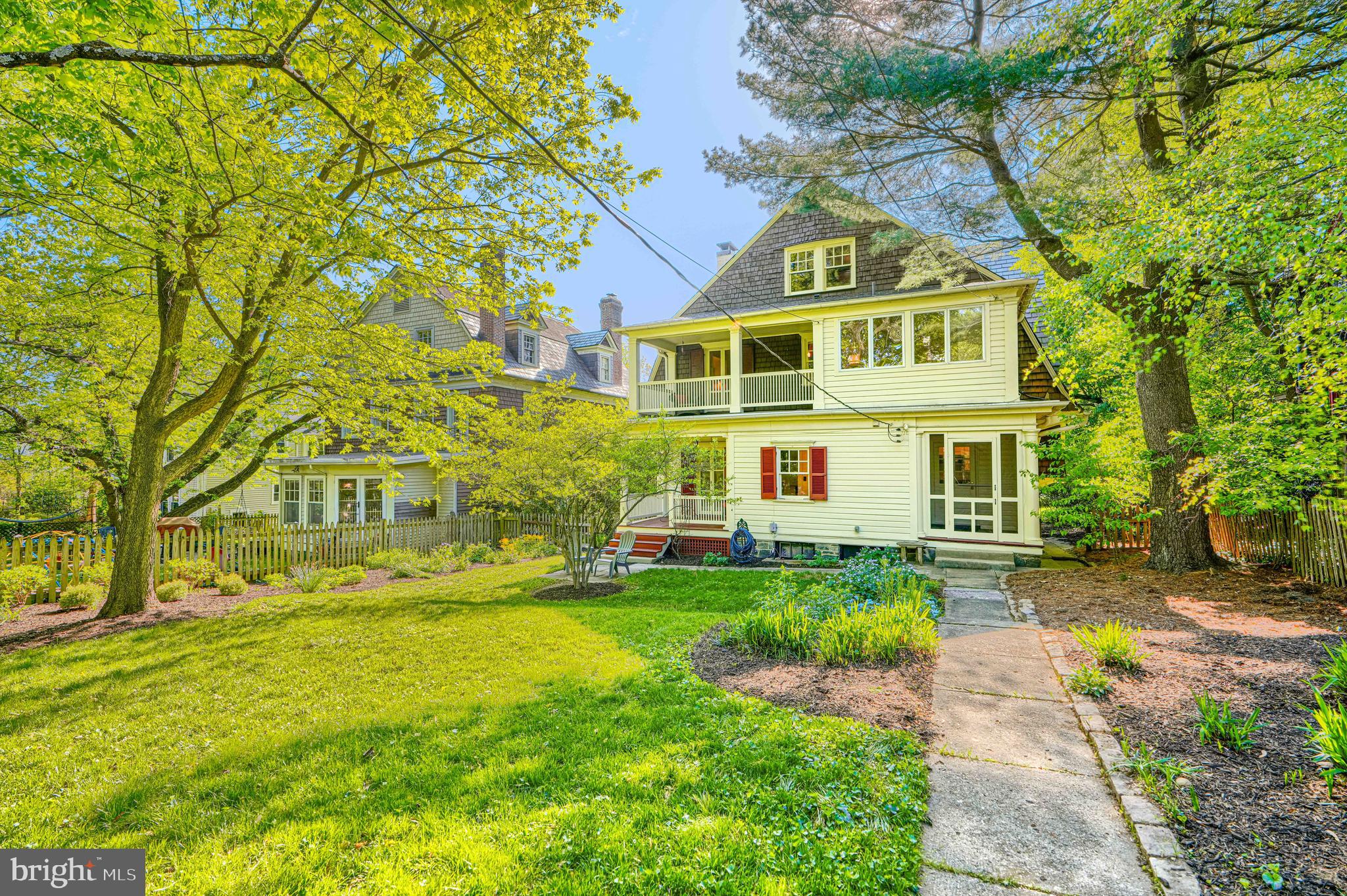 ROLAND PARK - Residential