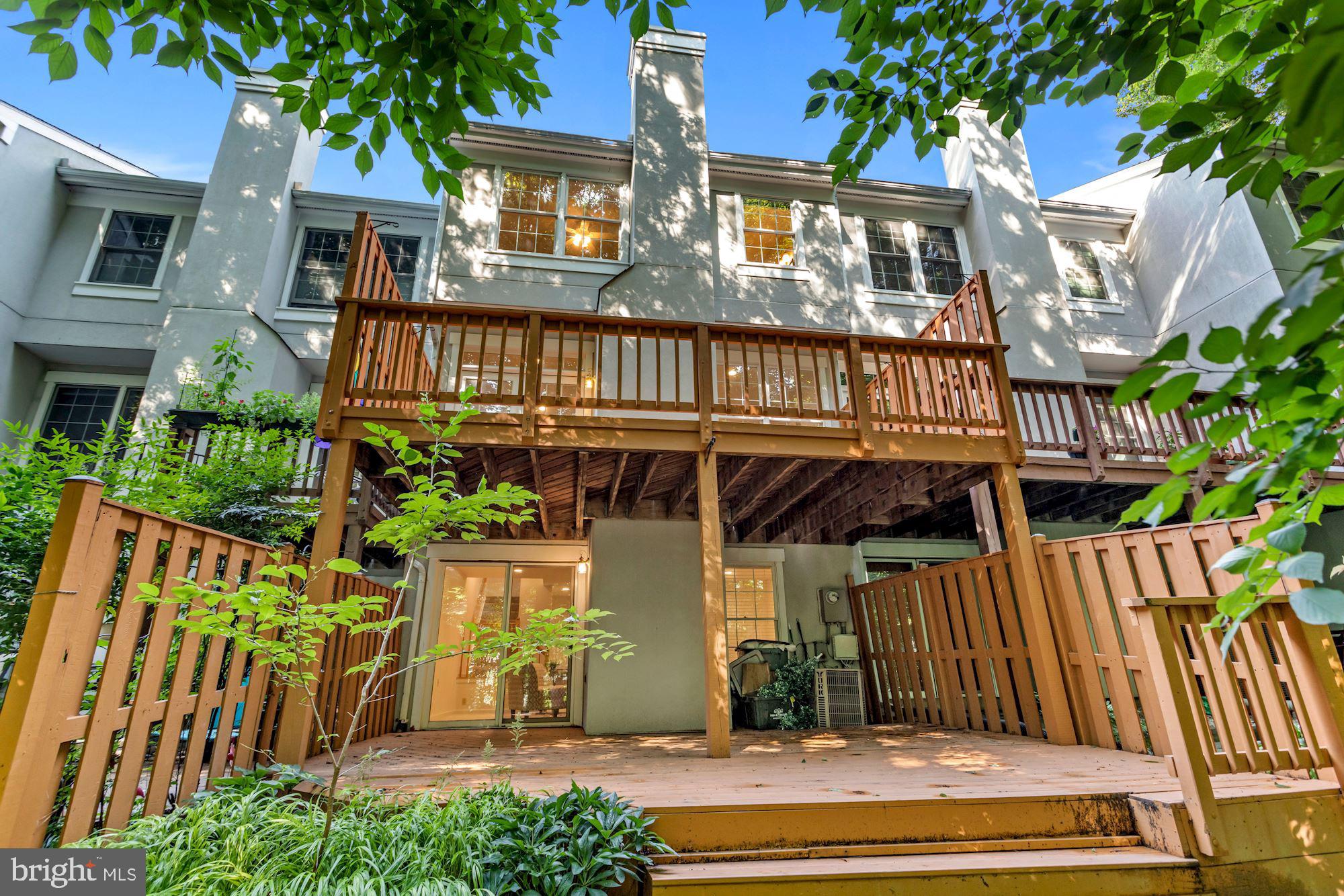 RESTON - Residential Lease