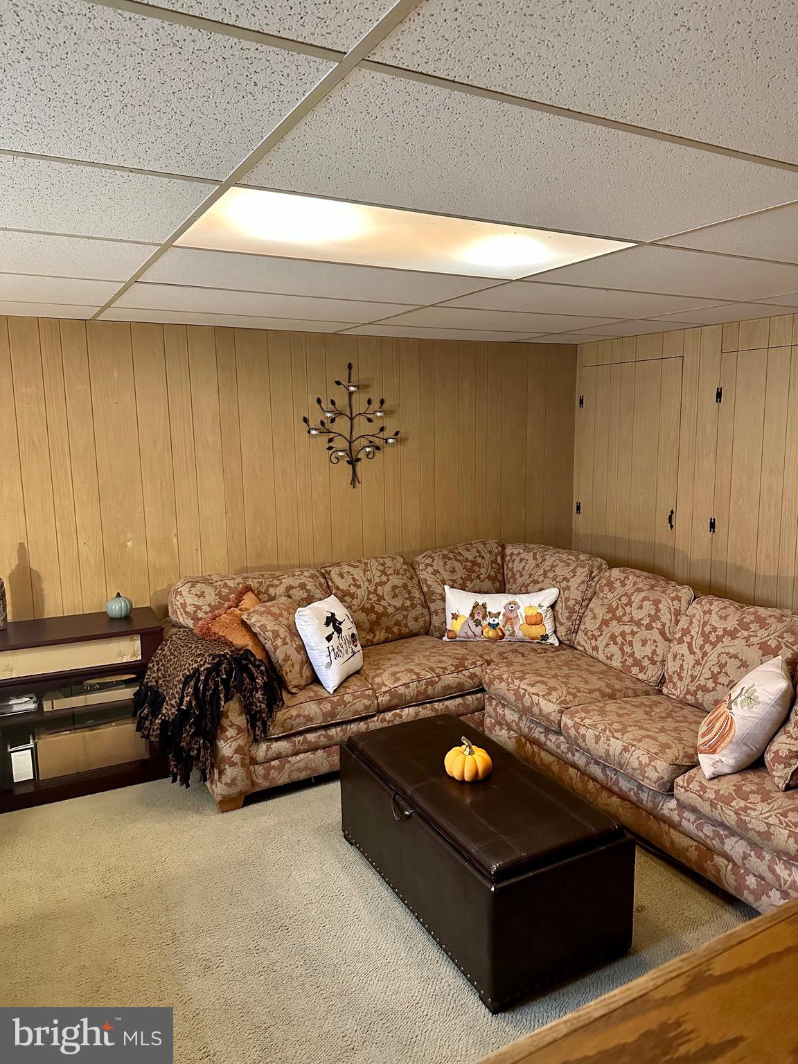 EASTCREST - Residential