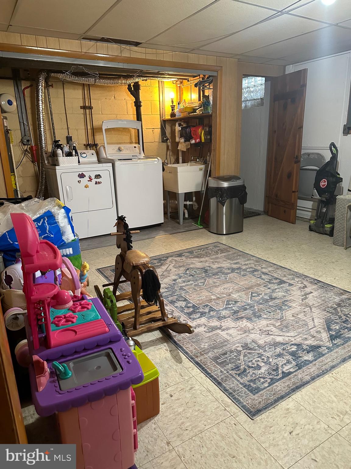 EASTCREST - Residential