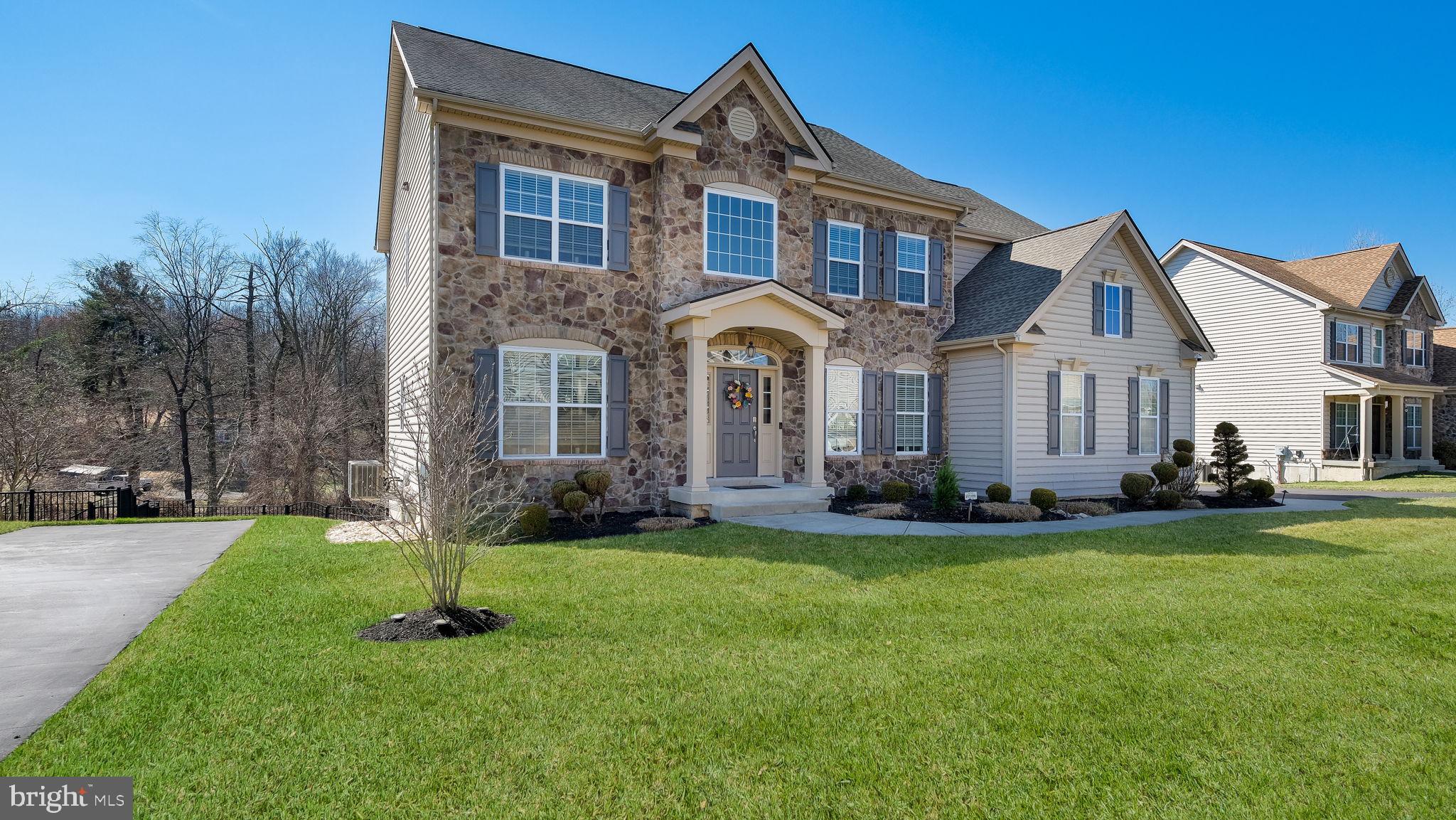 19 BEECHWOOD BOULEVARD