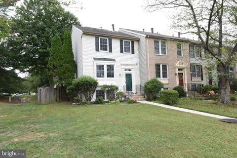 Photo of 12824 Frontier Lane, WOODBRIDGE, VA 22192 (MLS # VAPW2131292)