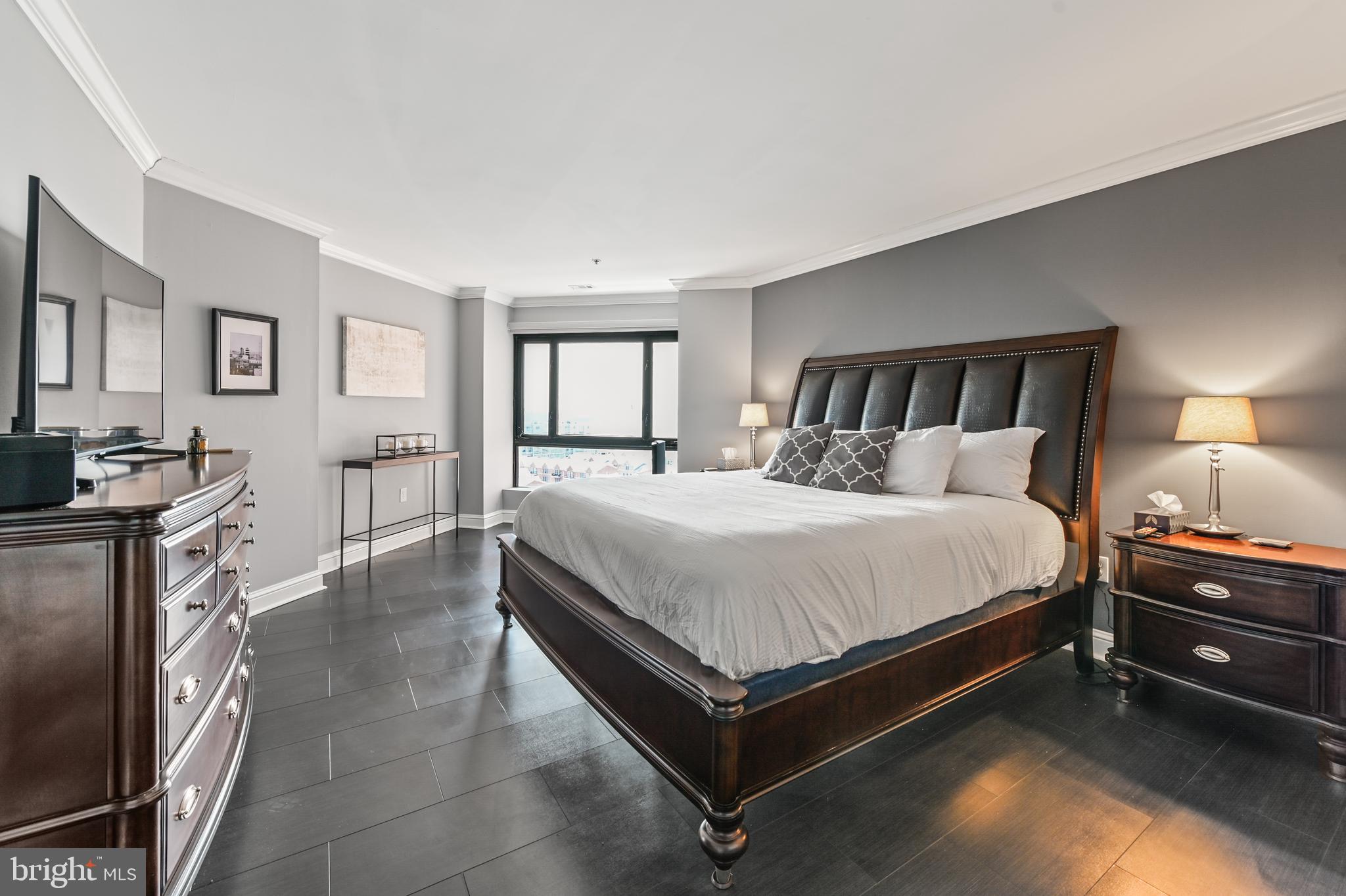 CANTON WATERFRONT - Residential