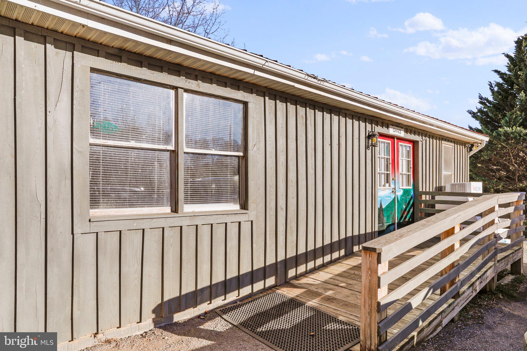 192 PANHANDLE ROAD