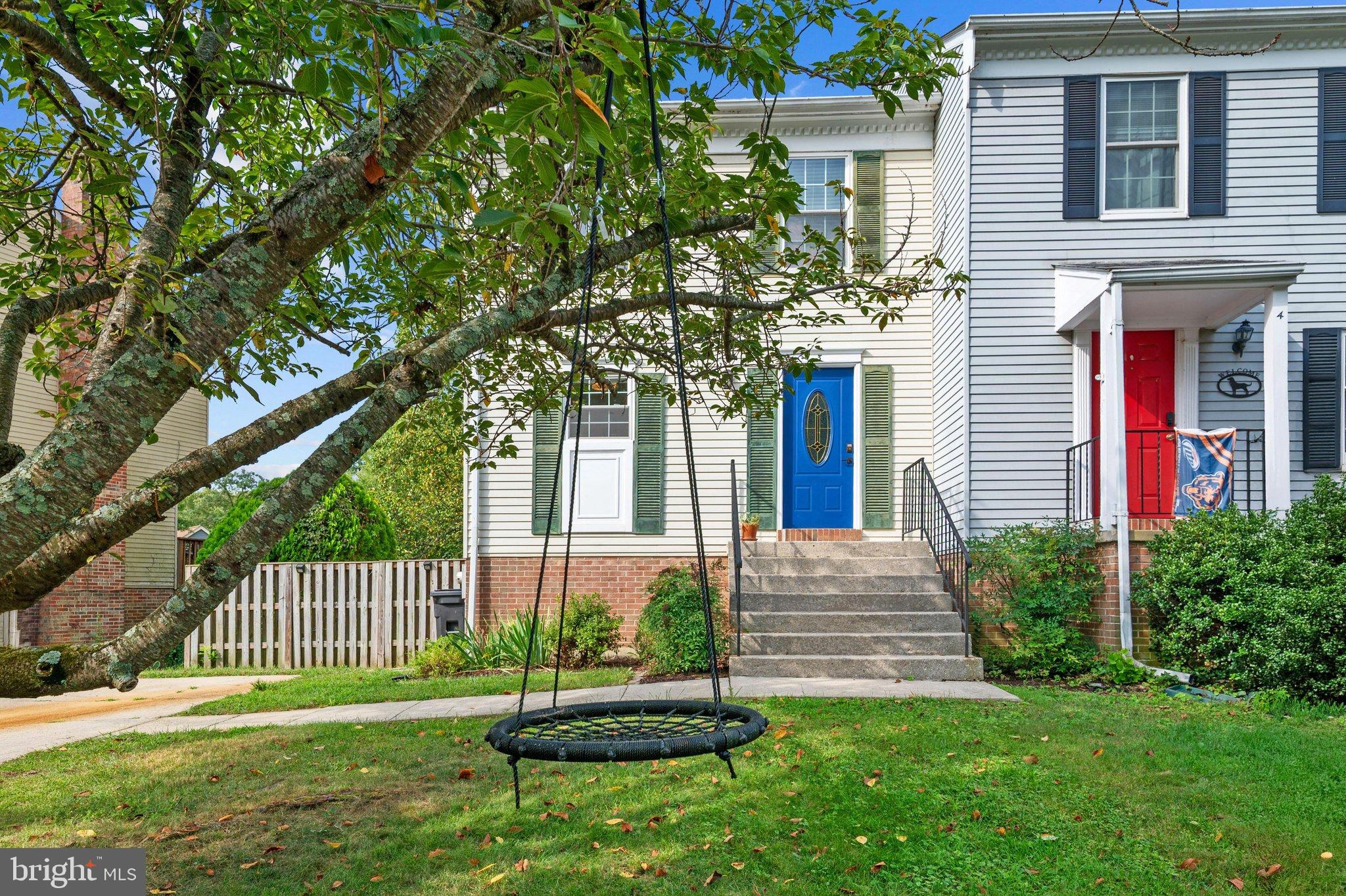 3 MOORING POINT COURT