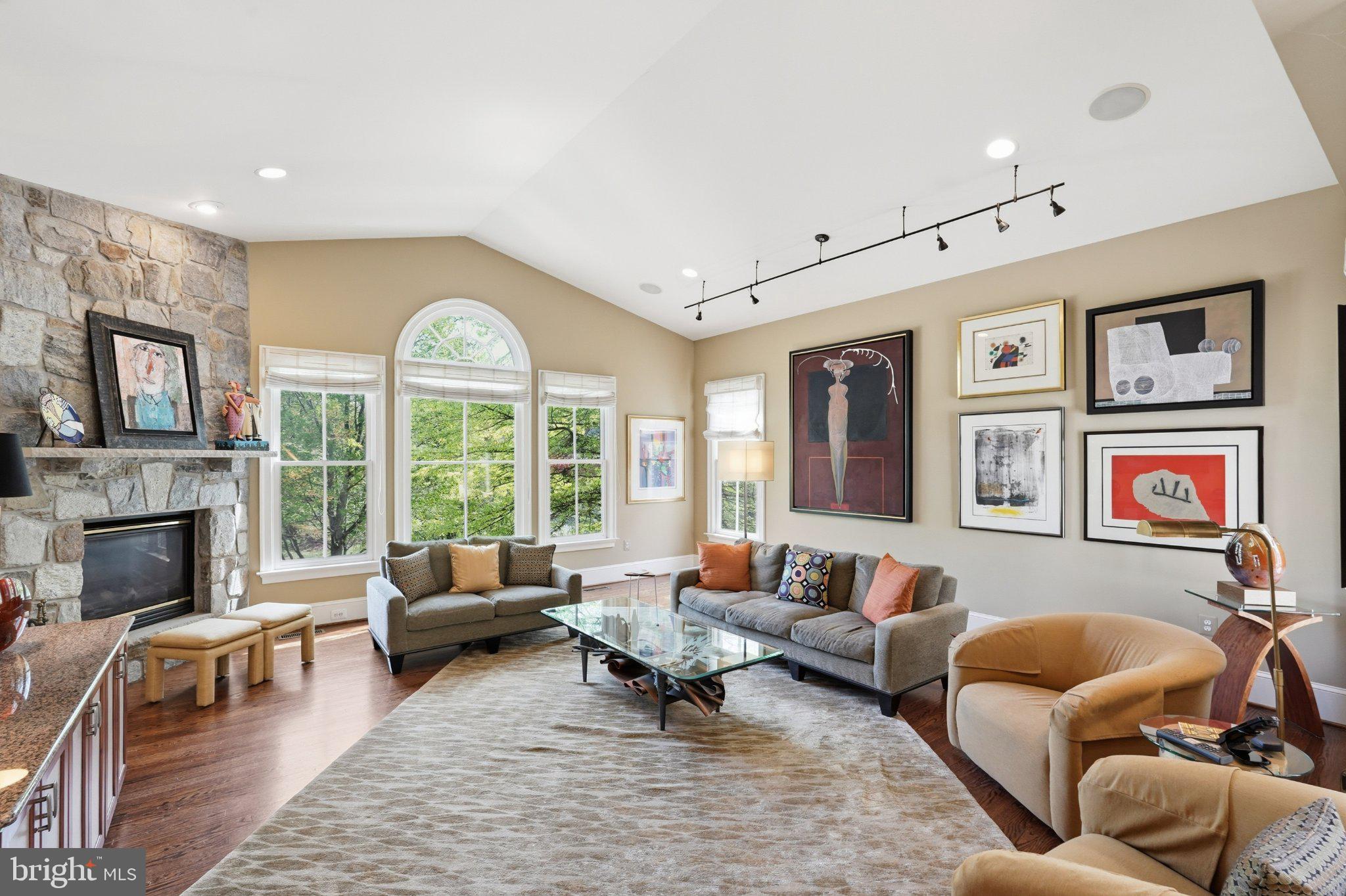 EVANS FARM - Residential