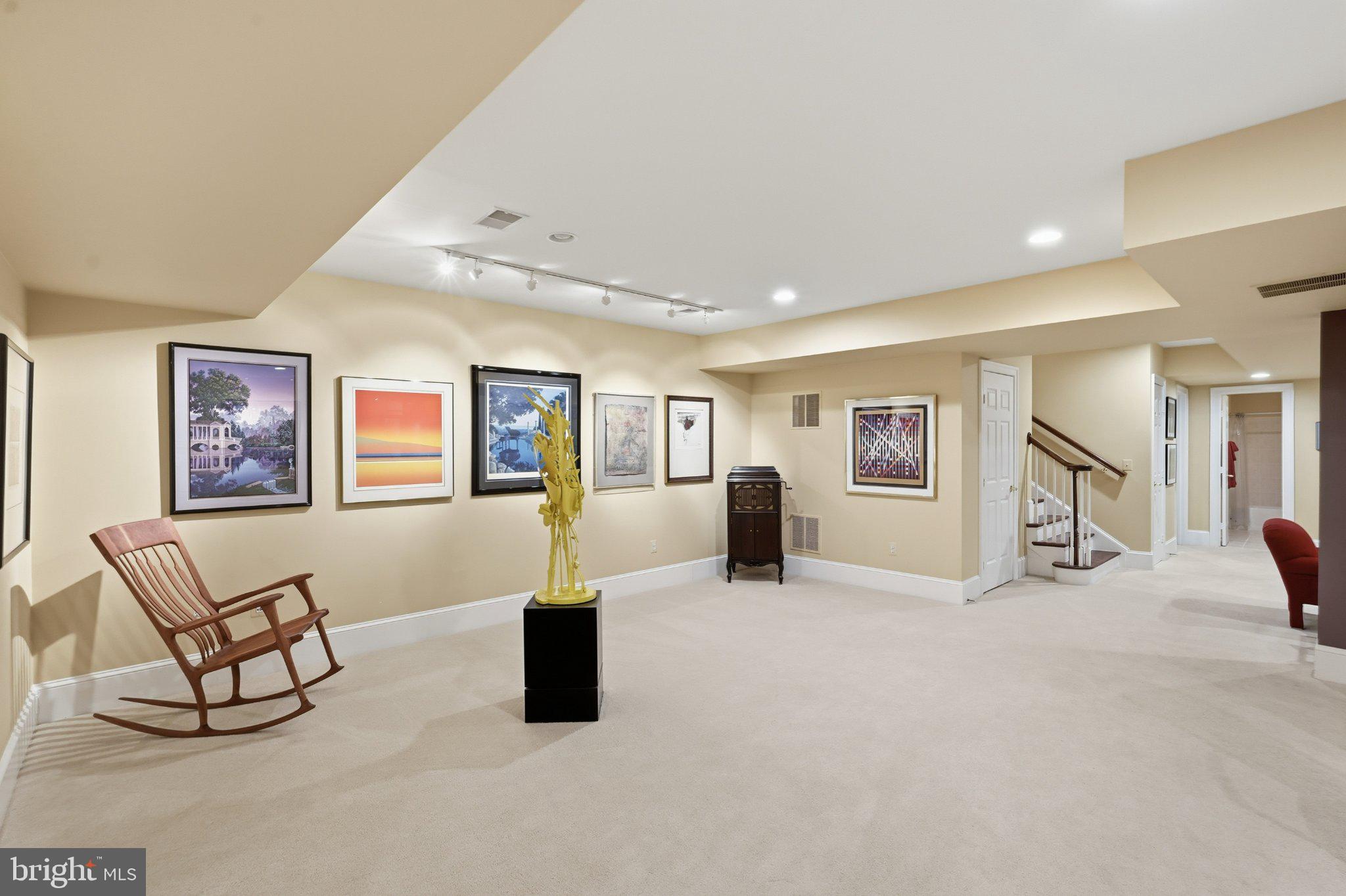 EVANS FARM - Residential