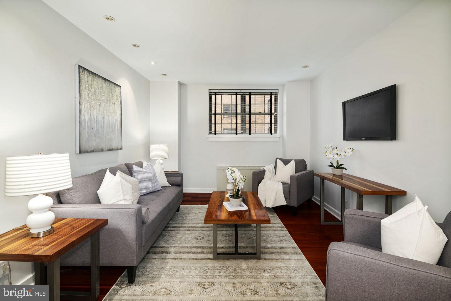 219 S 18TH STREET 29 1121