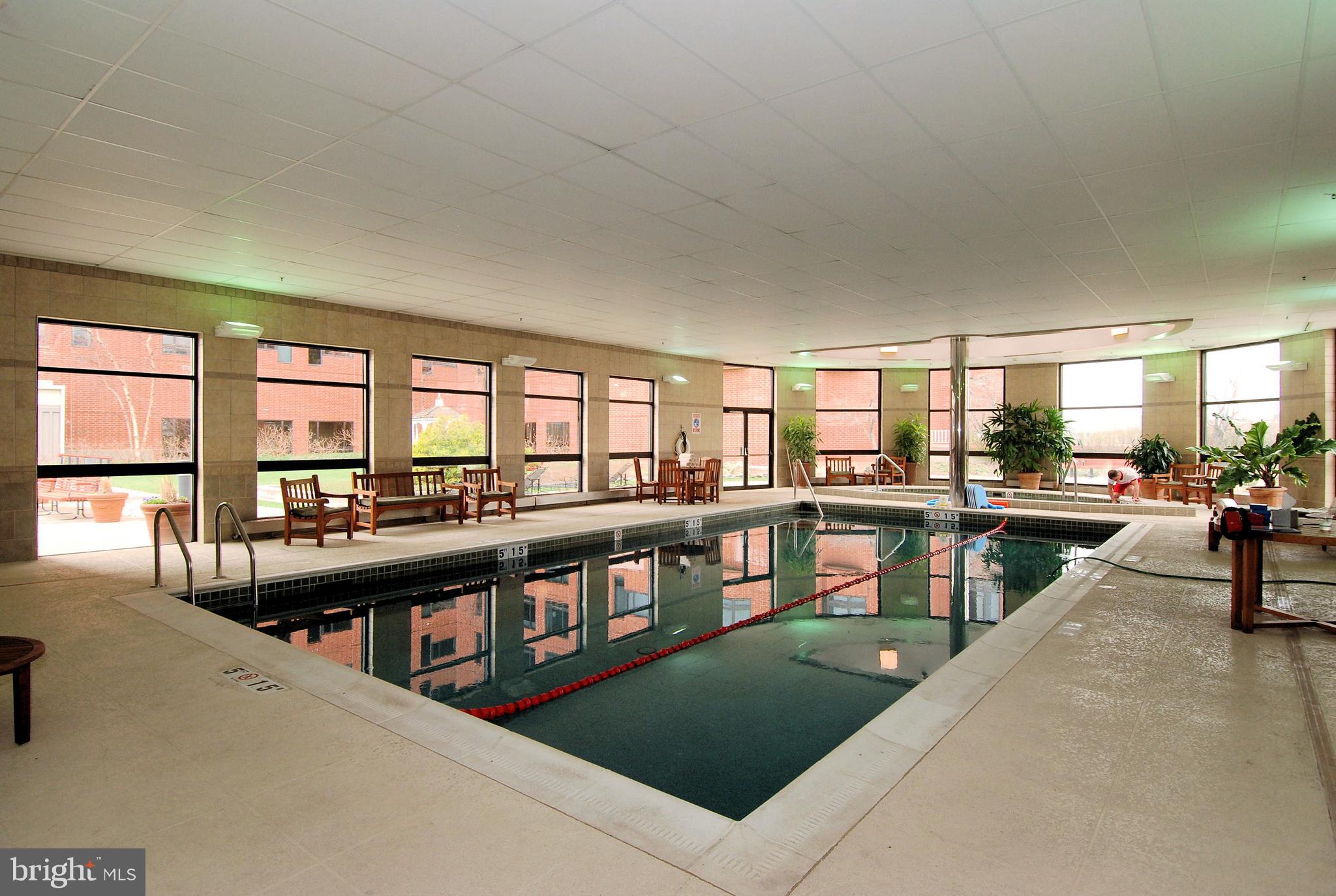 HARBOR COURT CONDOMINIUMS - Residential
