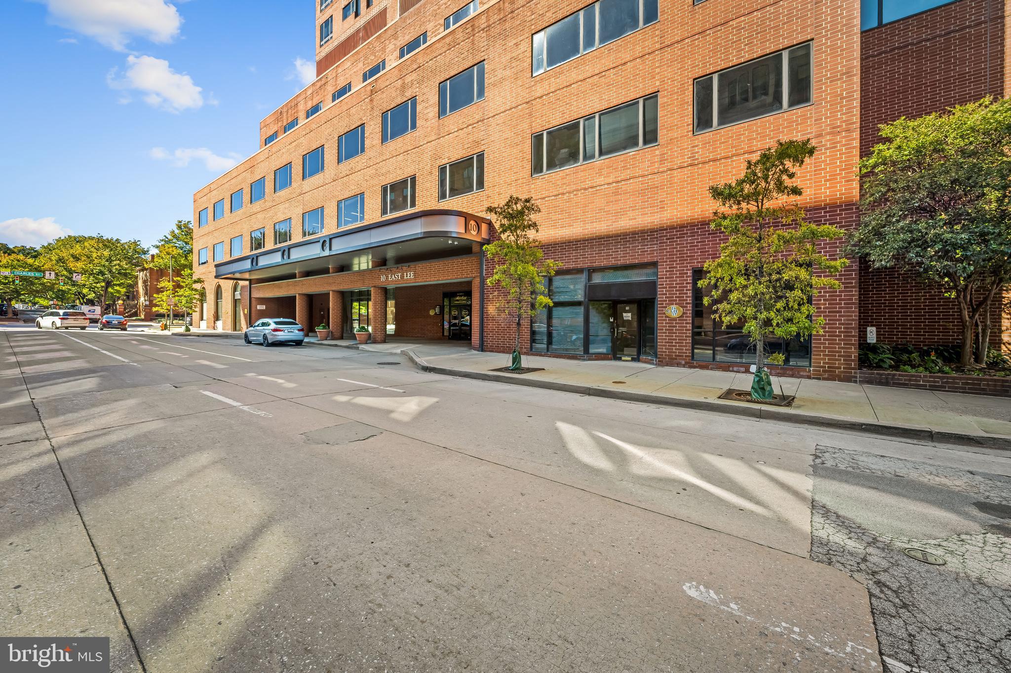 HARBOR COURT CONDOMINIUMS - Residential
