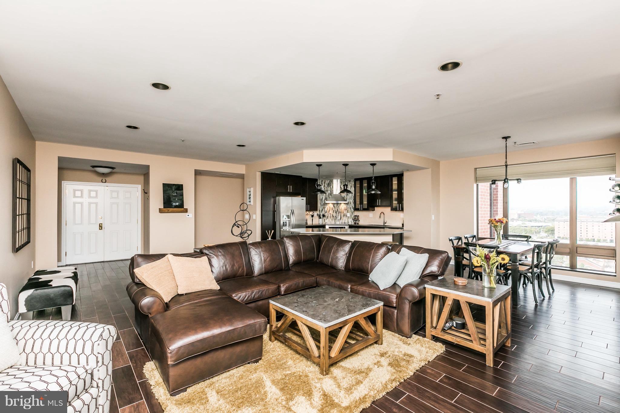 10 E LEE STREET 1209