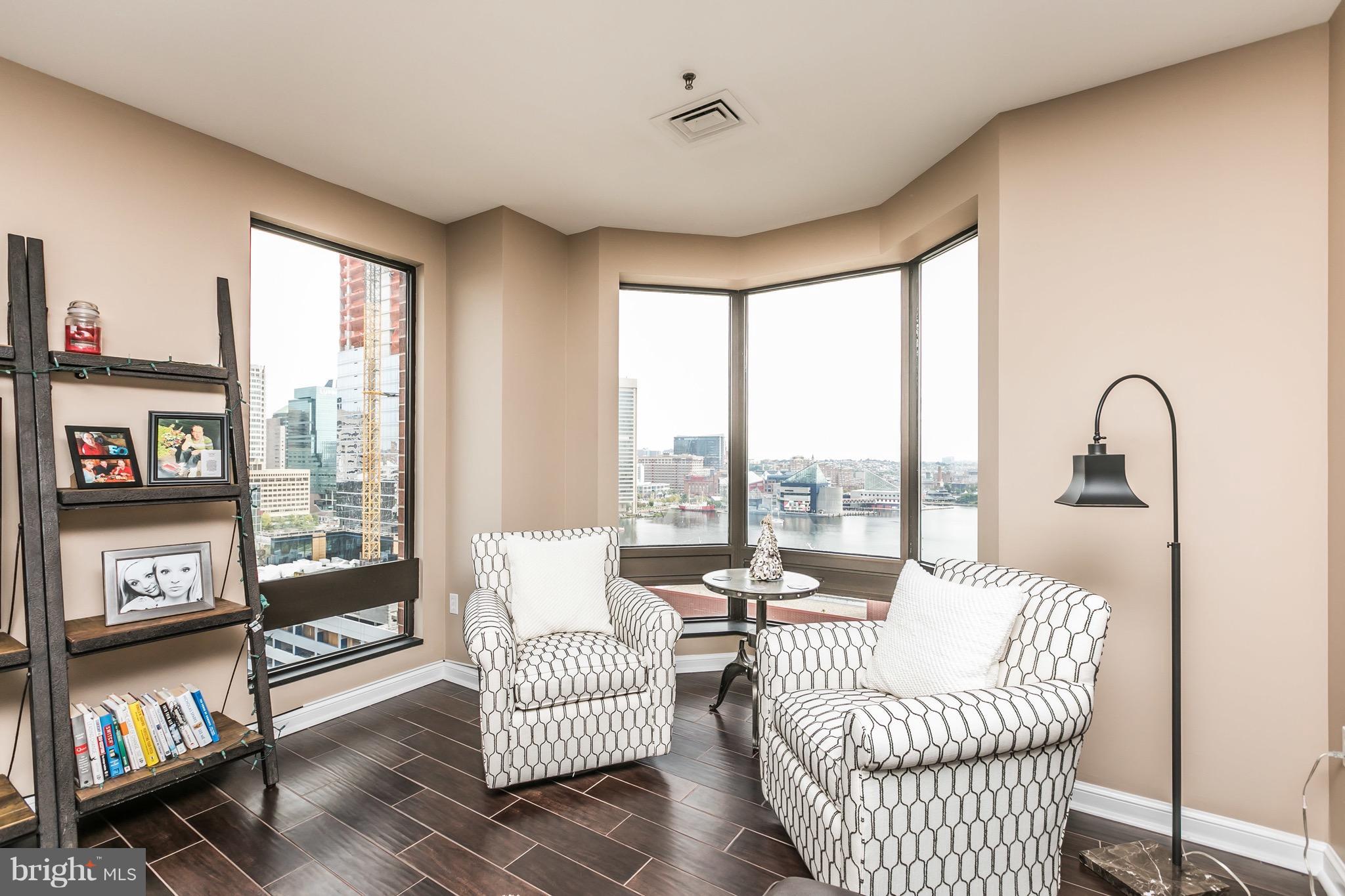 10 E LEE STREET 1209