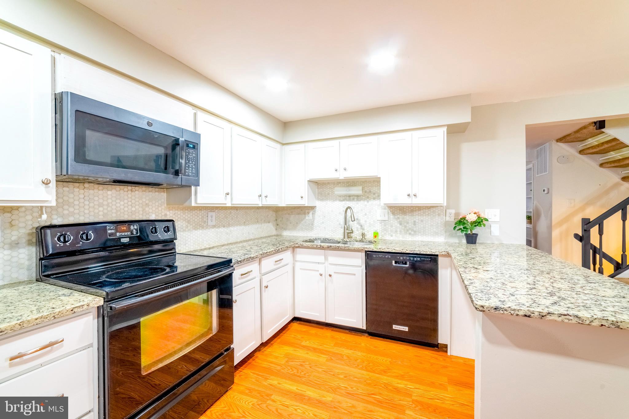 AMBER MEADOWS - Residential