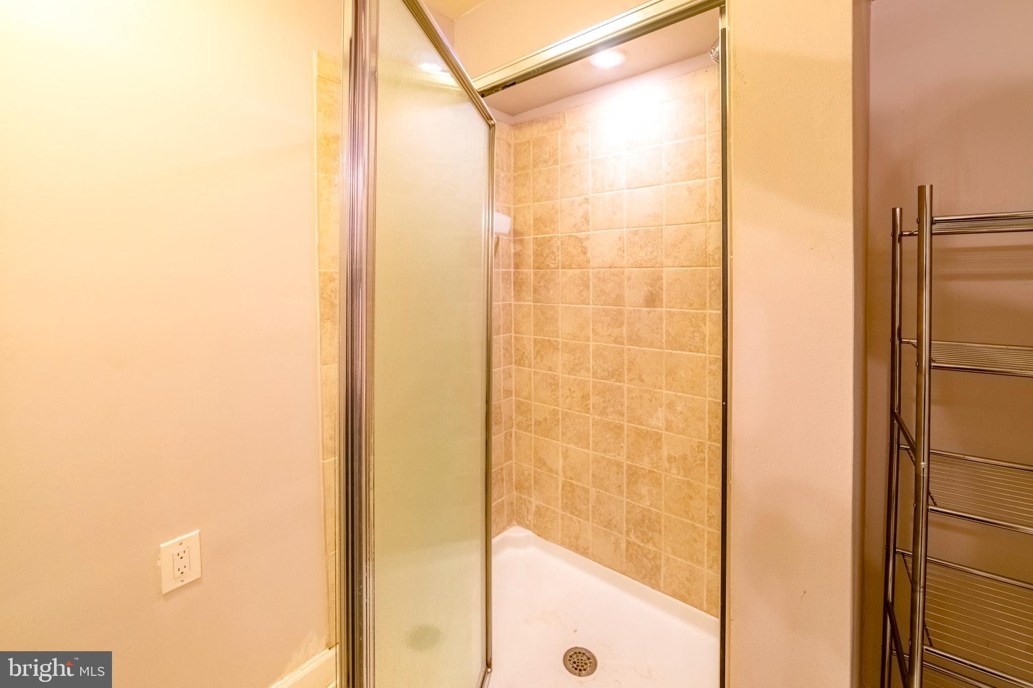 AMBER MEADOWS - Residential