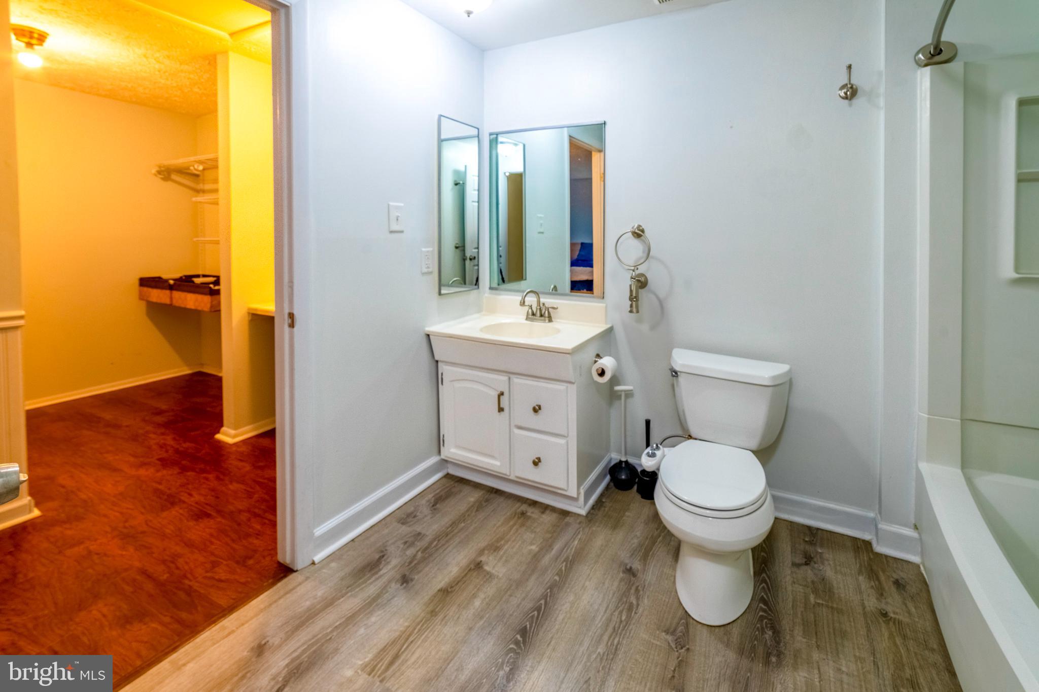 AMBER MEADOWS - Residential