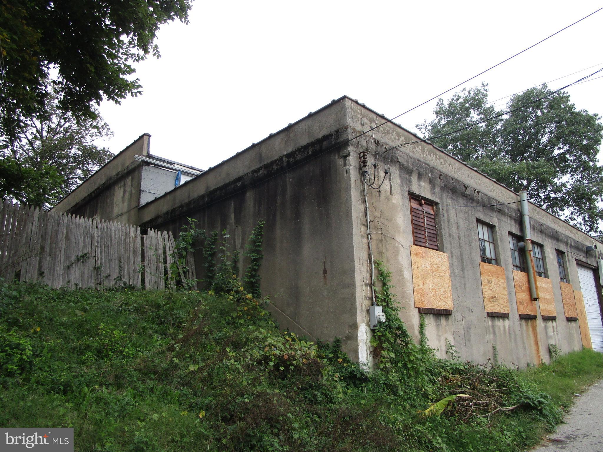 NORRISTOWN - Residential