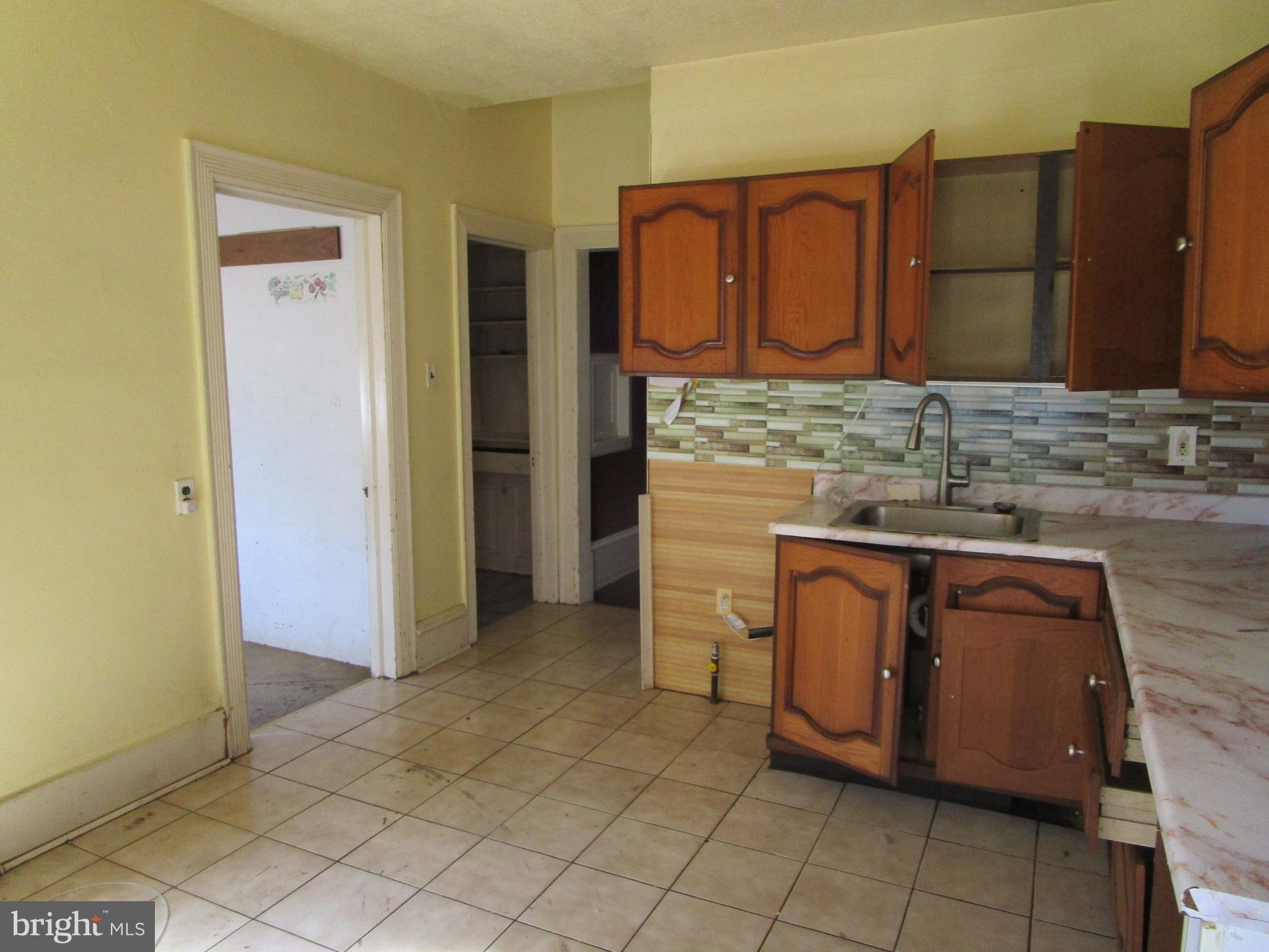 NORRISTOWN - Residential