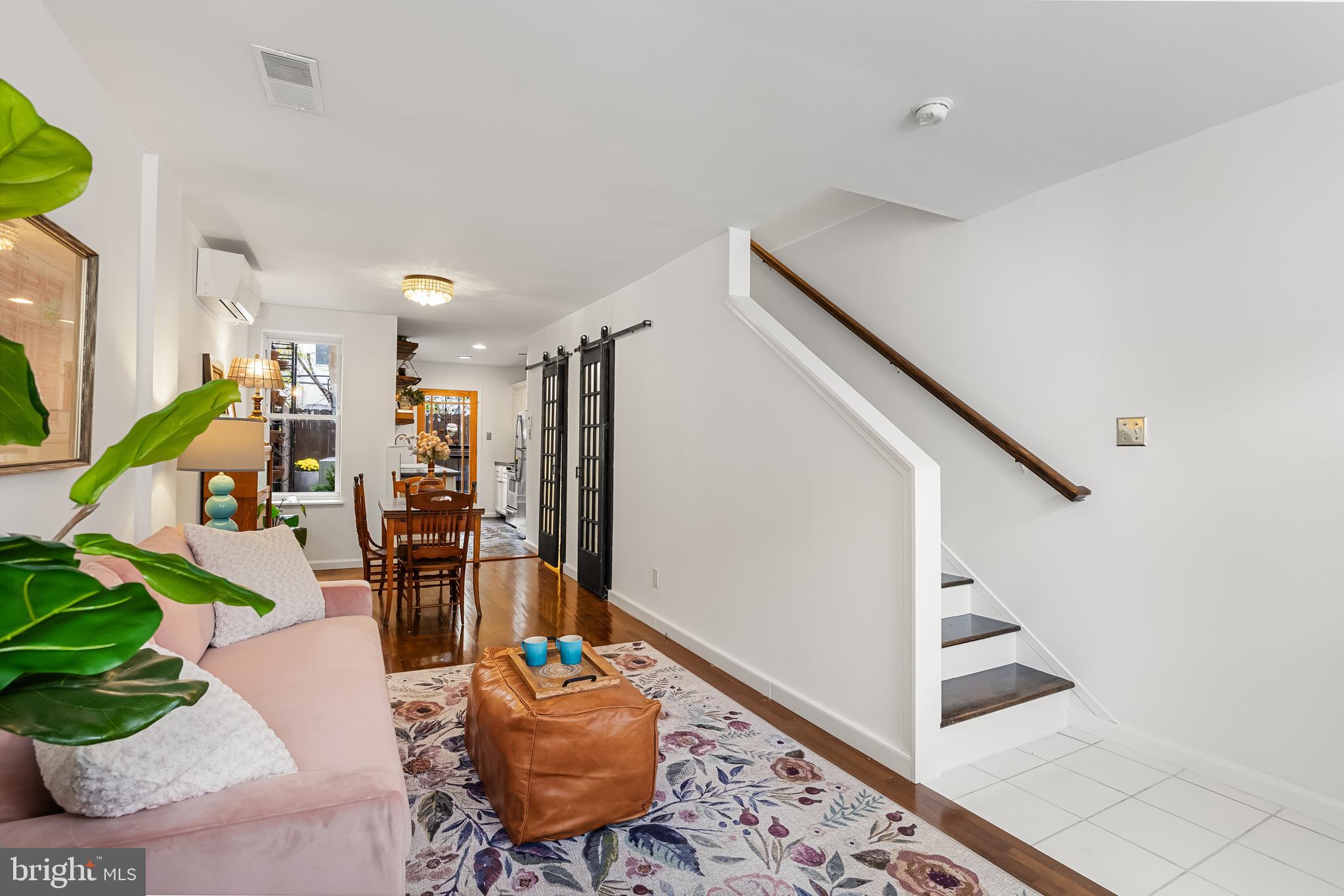 POINT BREEZE - Residential