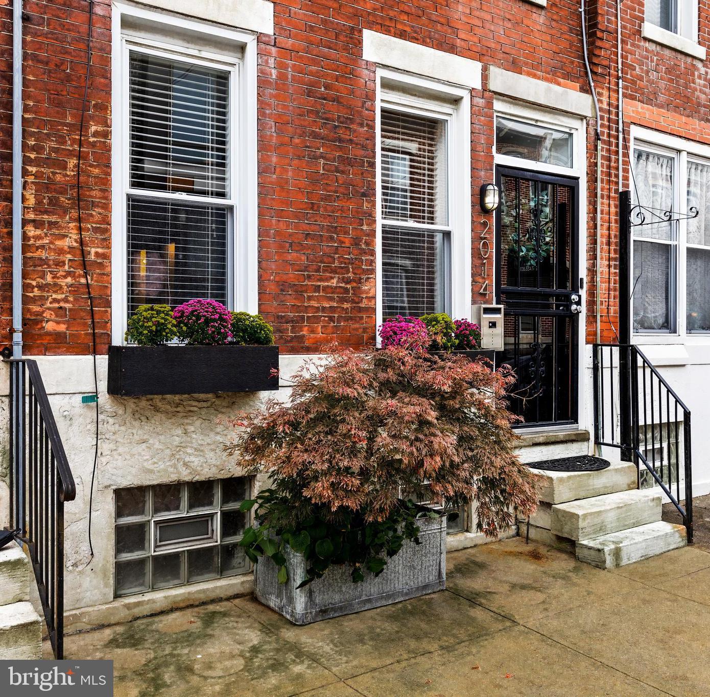 POINT BREEZE - Residential