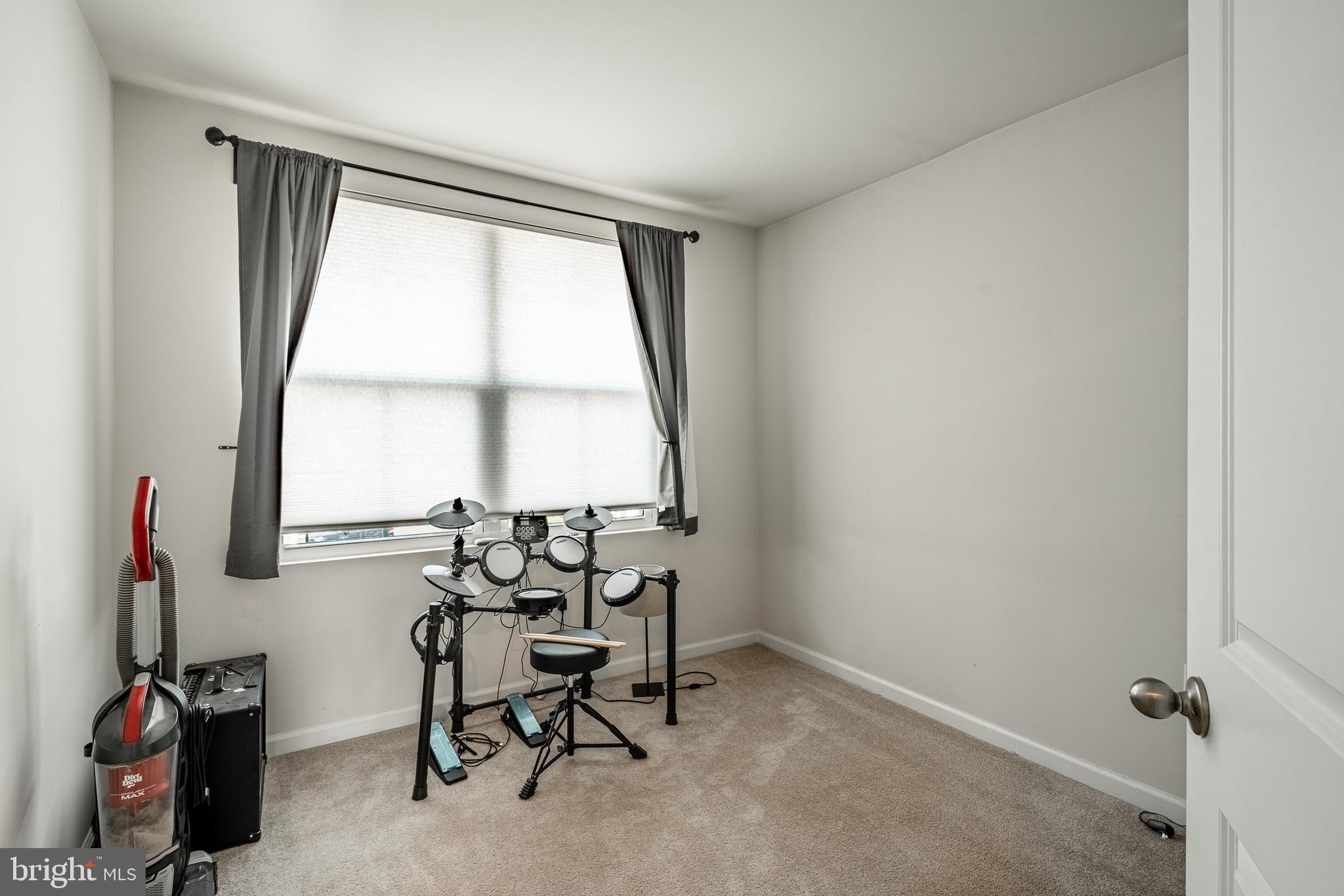 SANATOGA CROSSING - Residential