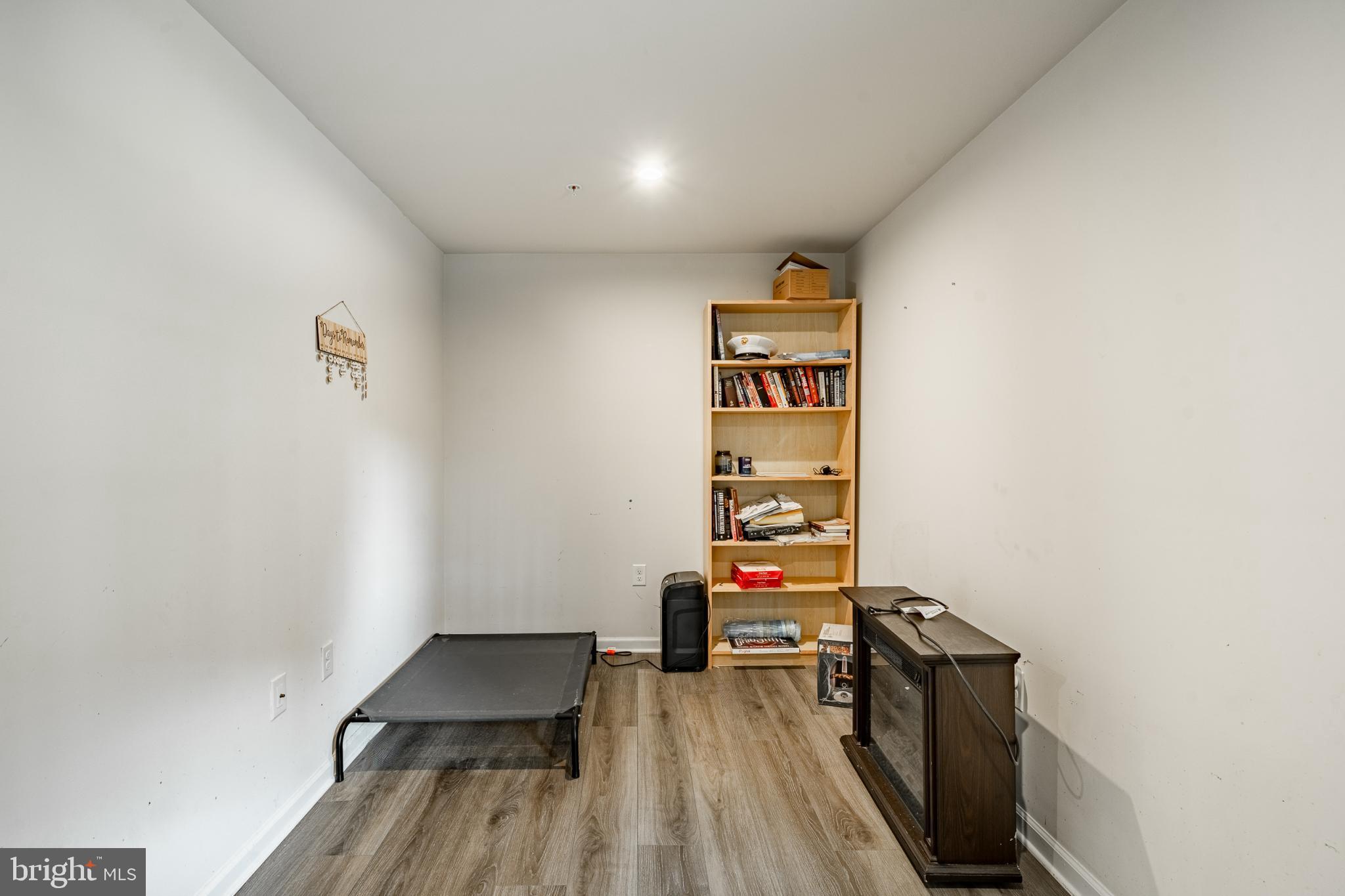 SANATOGA CROSSING - Residential