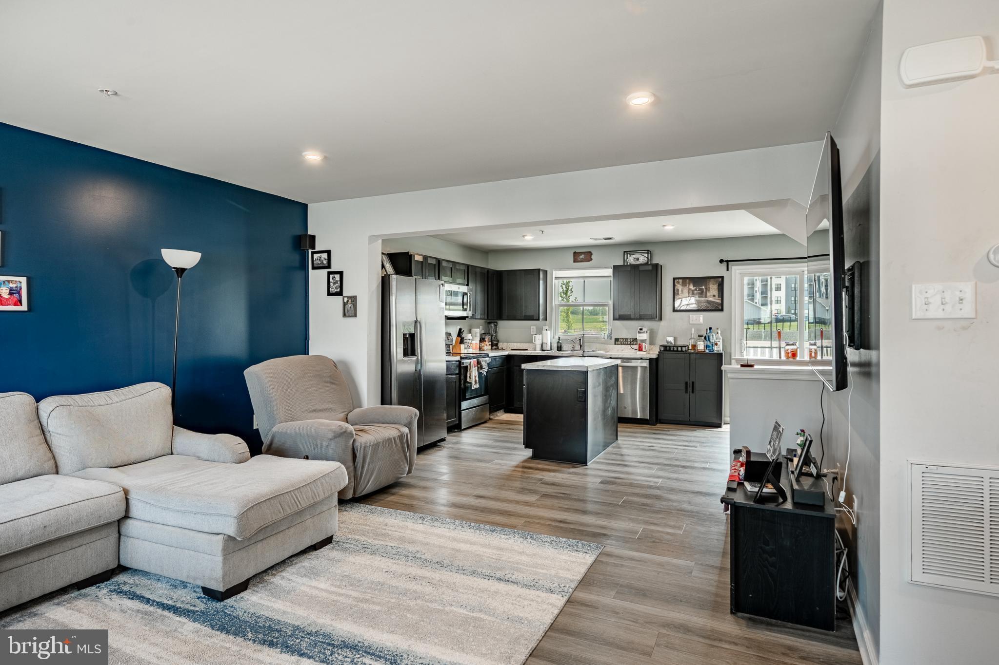 SANATOGA CROSSING - Residential